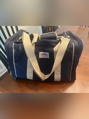 Vintage High Sierra Navy Canvas carryon weekend Bag with Cream Straps